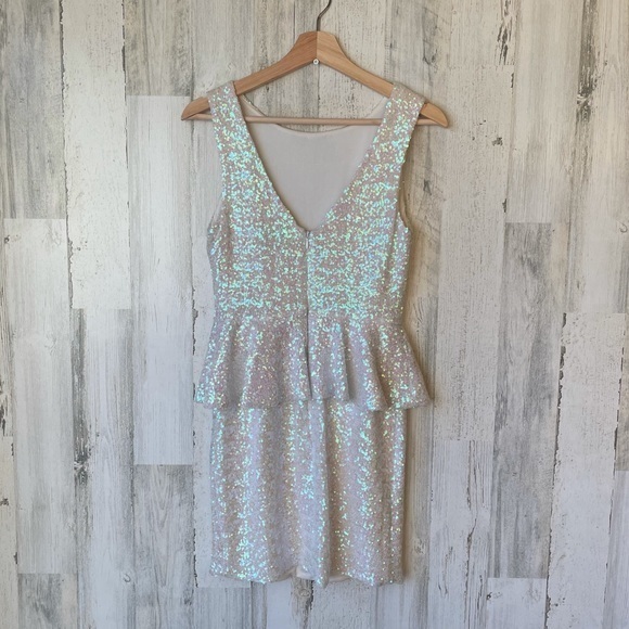 *SOLD* Topshop White Sequin Peplum Mini Dress NWT! Size: 6 - Picture 6 of 11